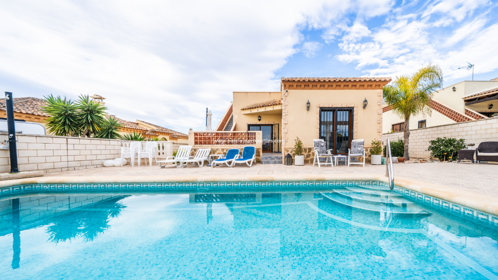 Detached - Resale - Urb. La Marina - 5855