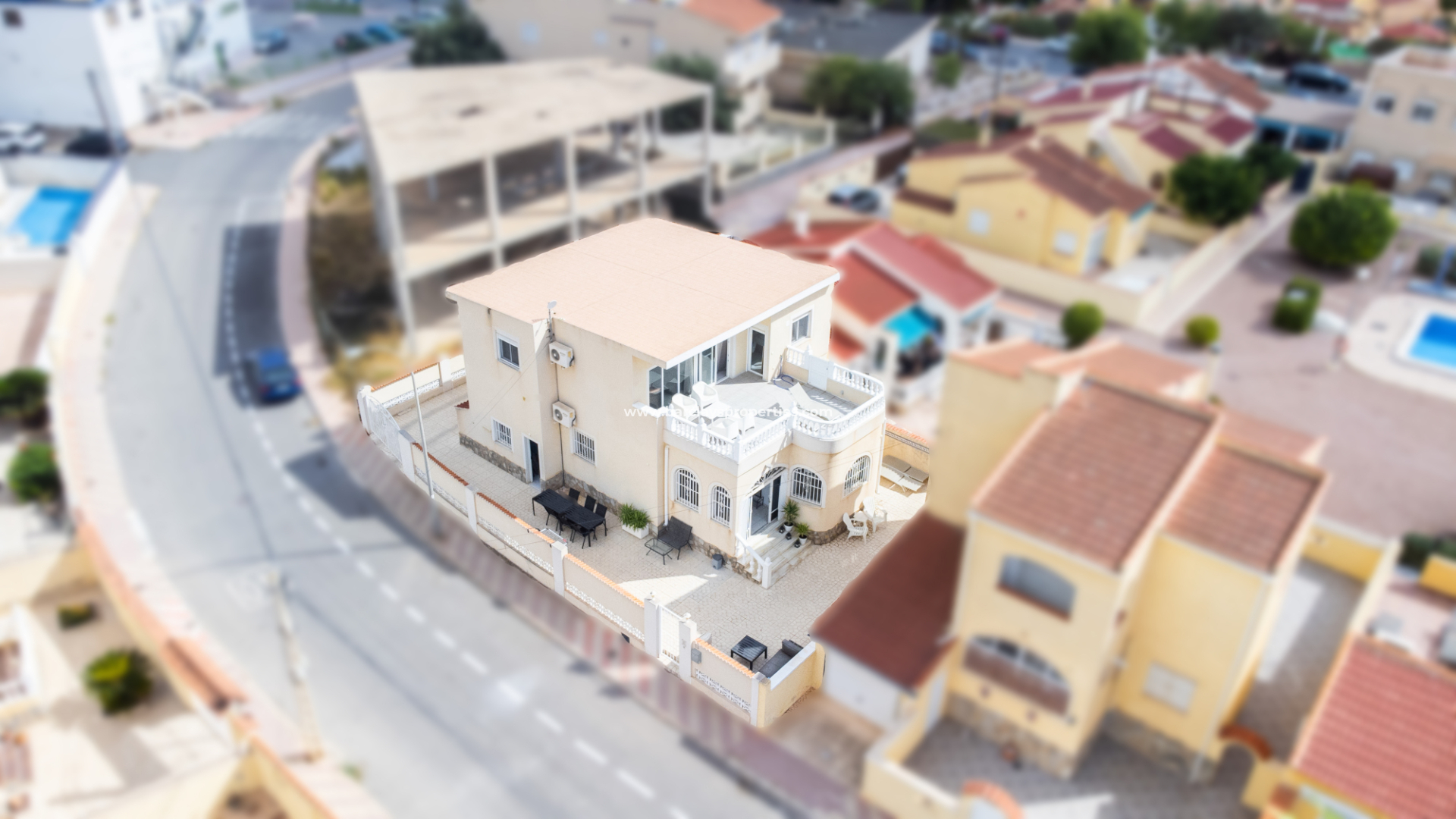 Detached - Resale - Urb. La Marina - 6053