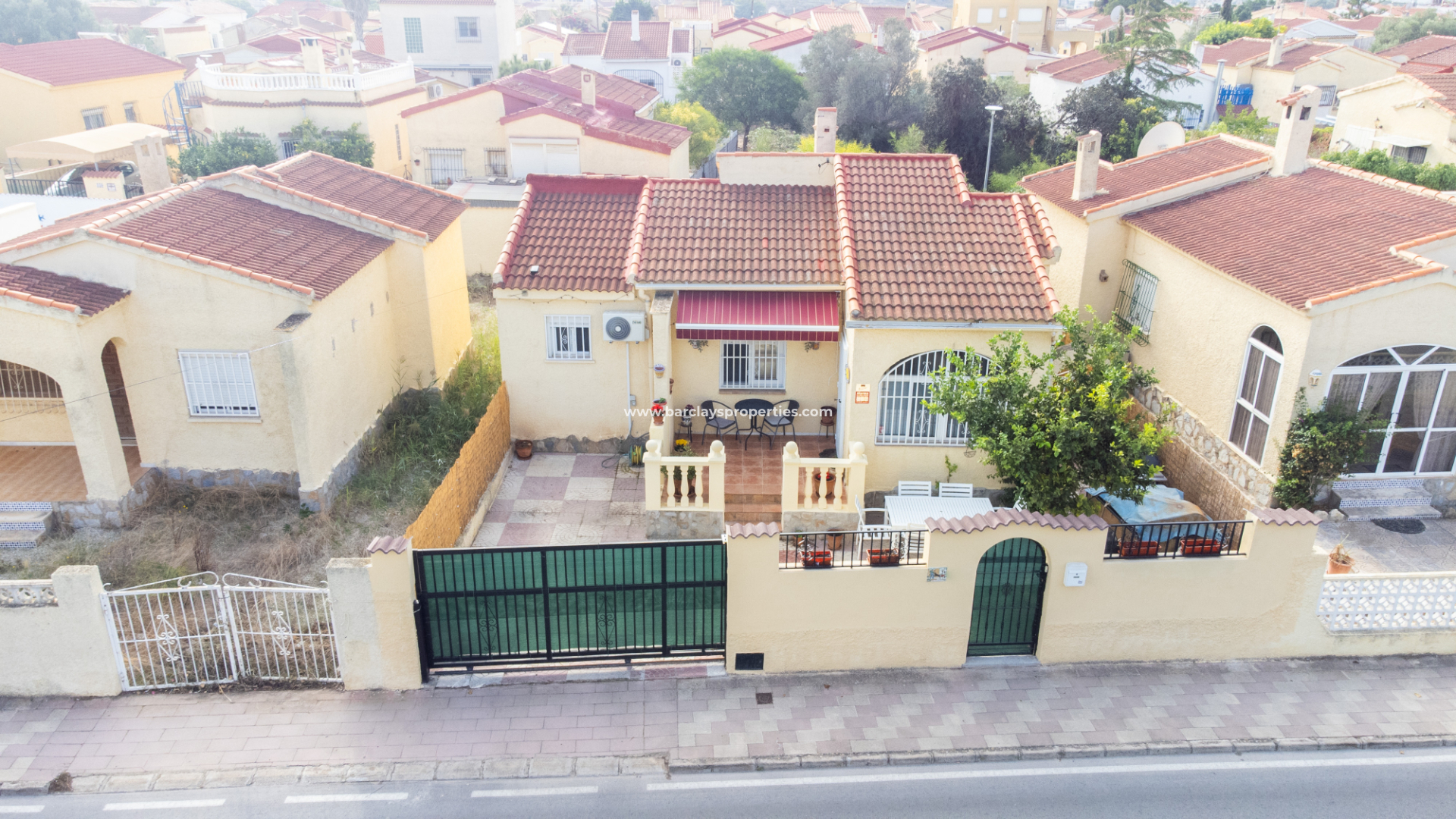 Detached - Resale - Urb. La Marina - 6061