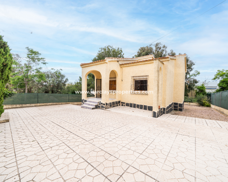 Detached - Resale - Urb. La Marina - Urb. La Marina