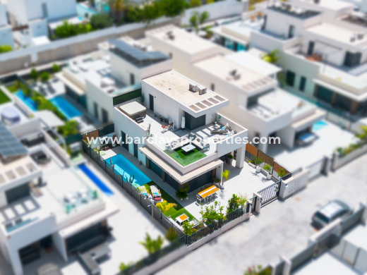 Detached · Resale · Urb. La Marina · Urb. La Marina