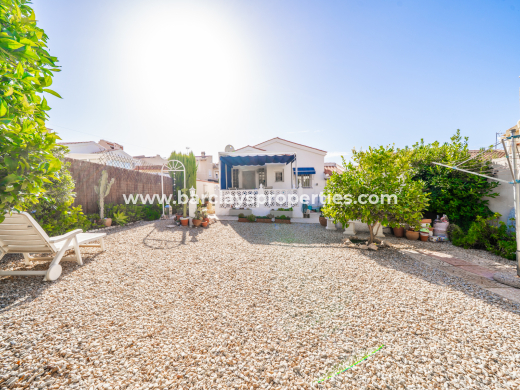 Detached · Resale · Urb. La Marina · Urb. La Marina