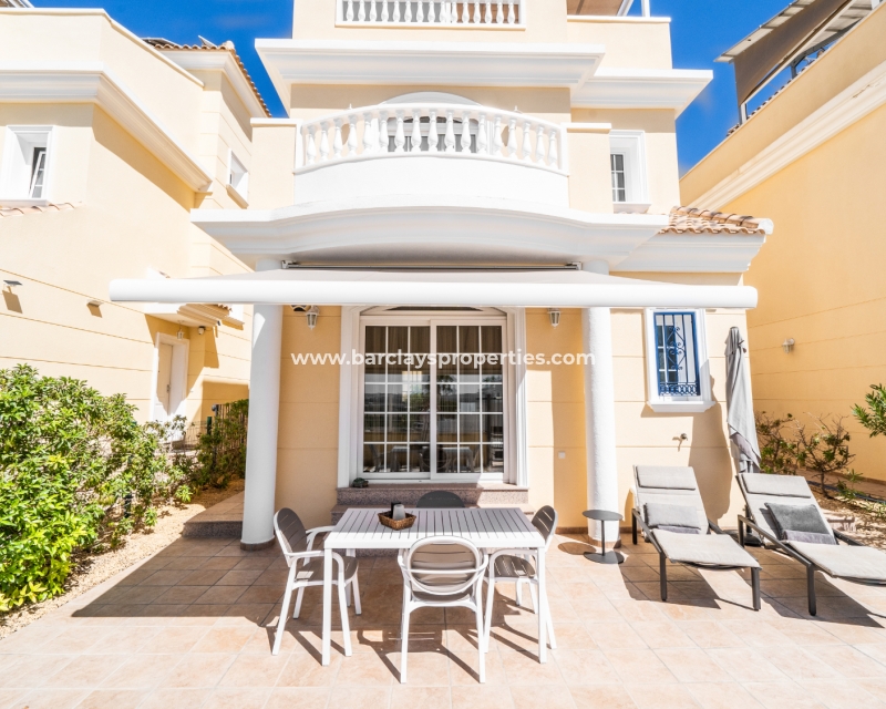 Detached Villa for sale in La Marina