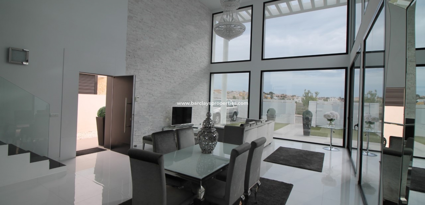 Dining Room - Modern villa for sale in urbanisation La Marina