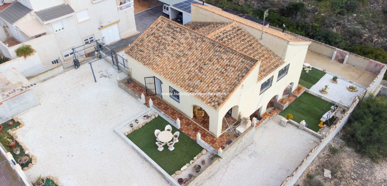 Freistehende Villa in La Marina zu verkaufen 