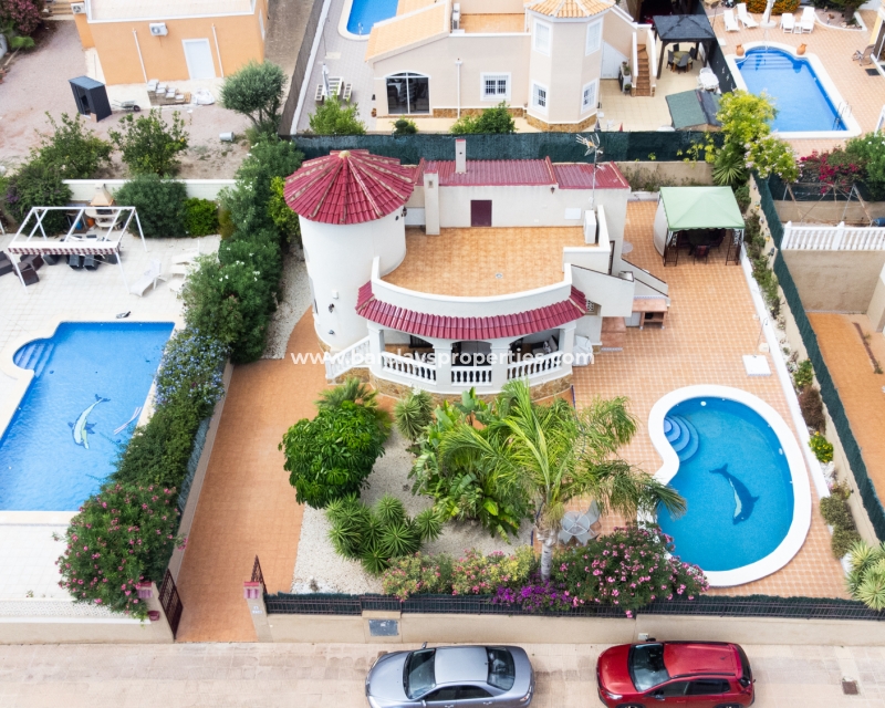 Freistehende Villa zu verkaufen in La Marina