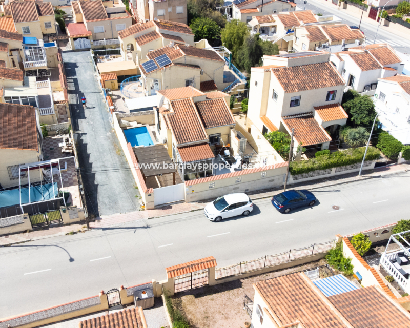 Freistehende Villa zum Verkauf in La Marina