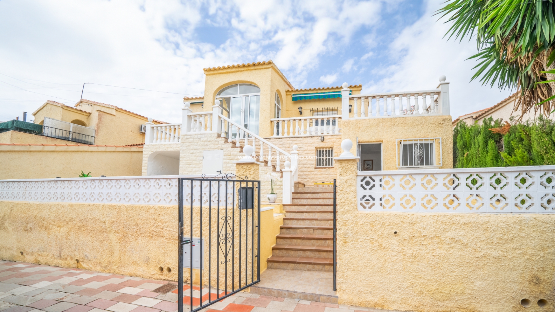 Freistendhe Villa - Resale - Urb. La Marina - 5769