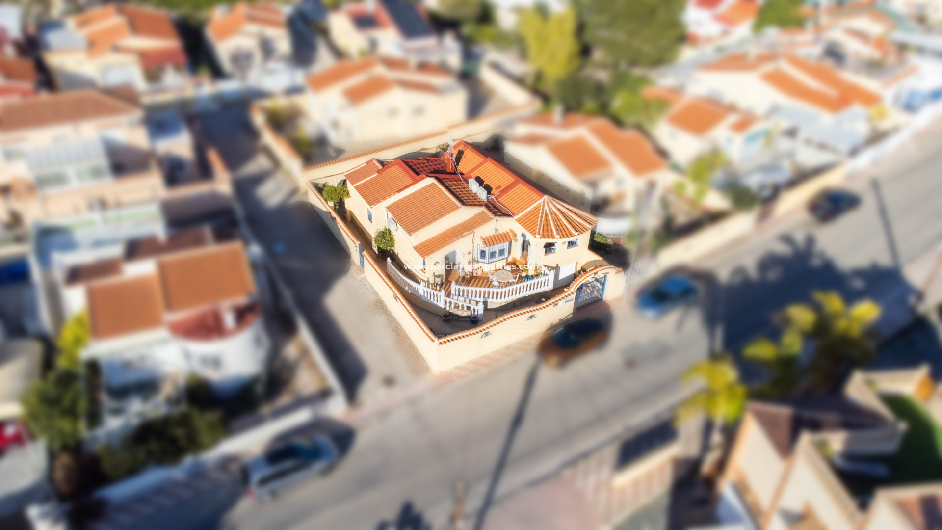 Freistendhe Villa - Resale - Urb. La Marina - 5844