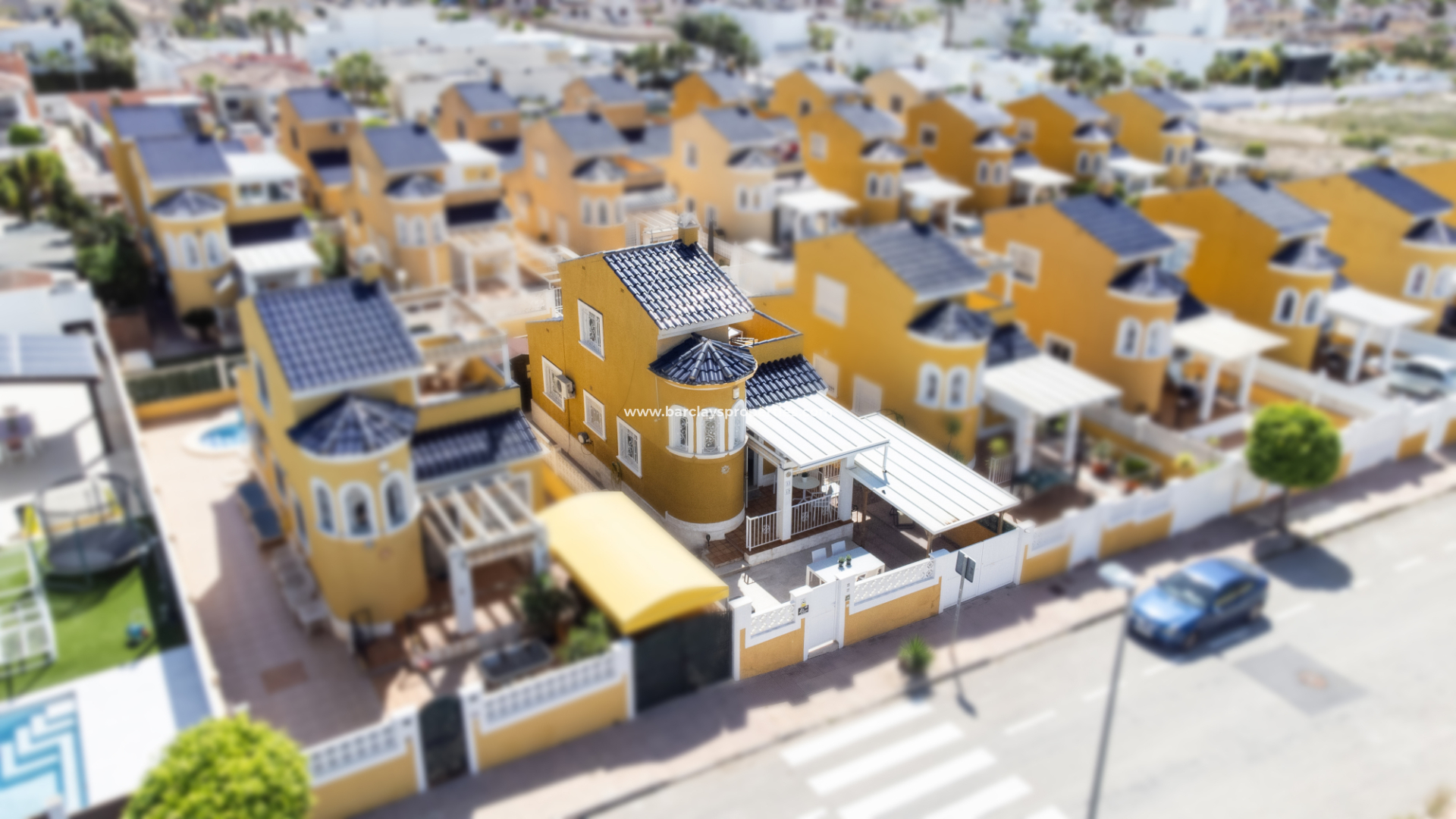 Freistendhe Villa - Resale - Urb. La Marina - 5926