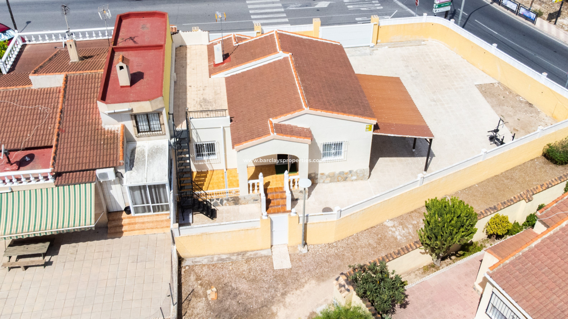 Freistendhe Villa - Resale - Urb. La Marina - 6011