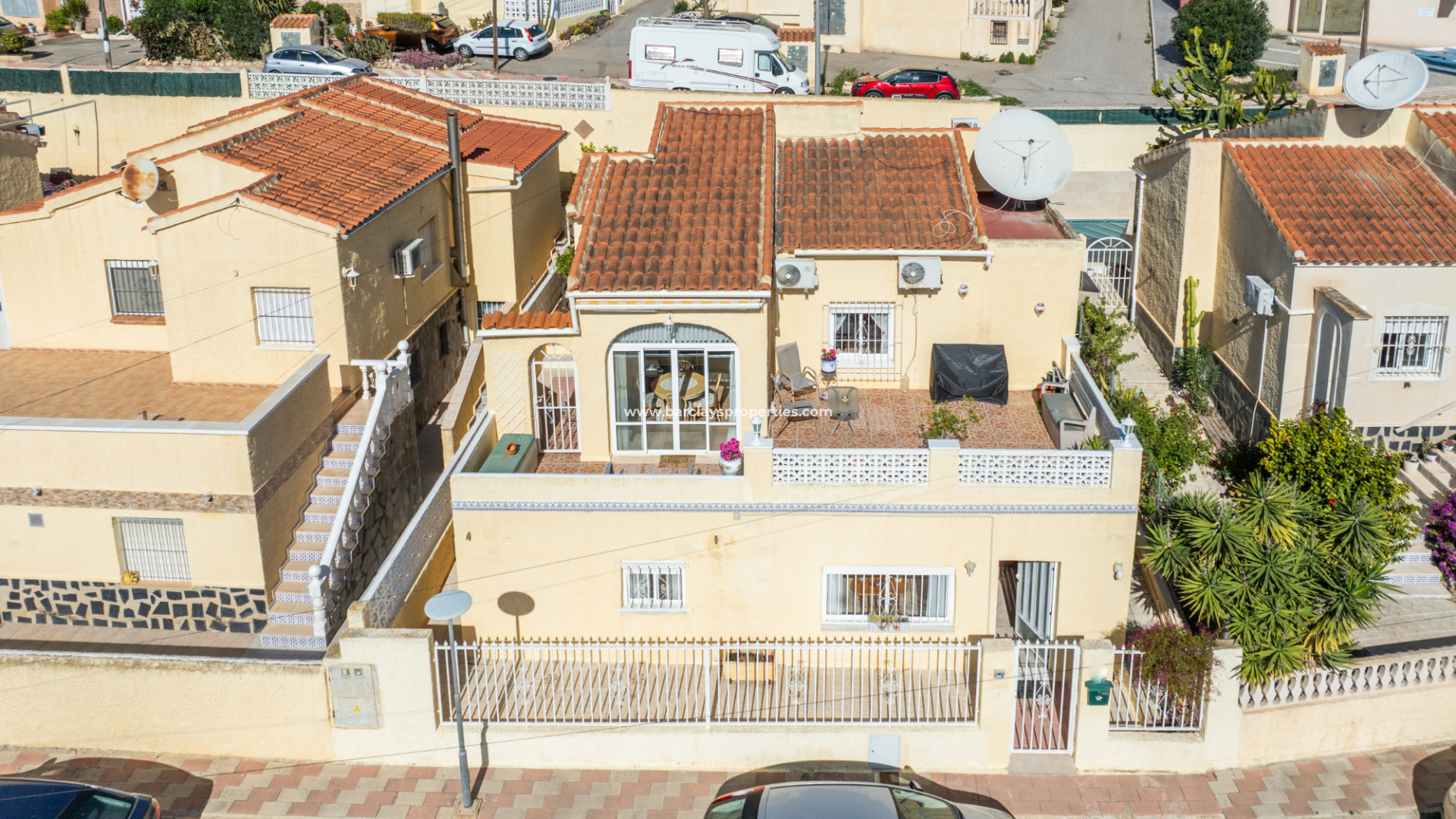 Freistendhe Villa - Resale - Urb. La Marina - 6125