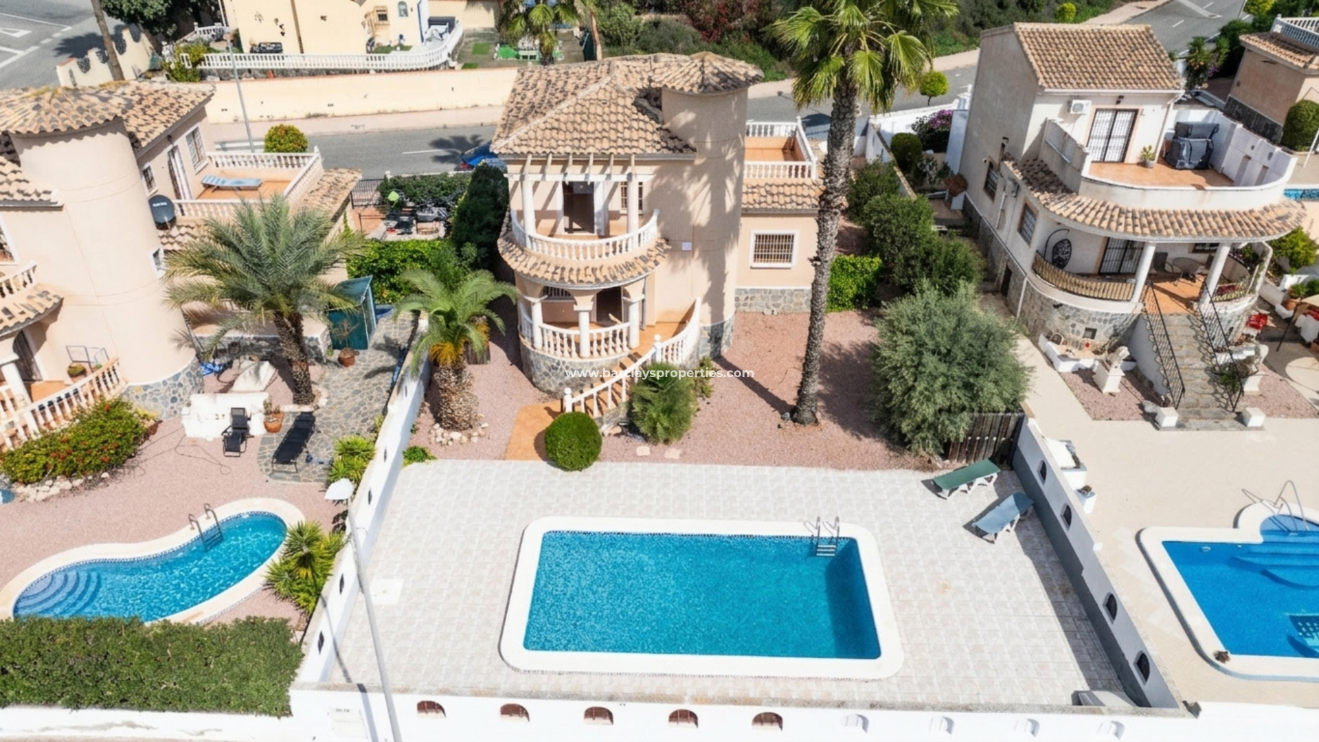 Freistendhe Villa - Resale - Urb. La Marina - 6135