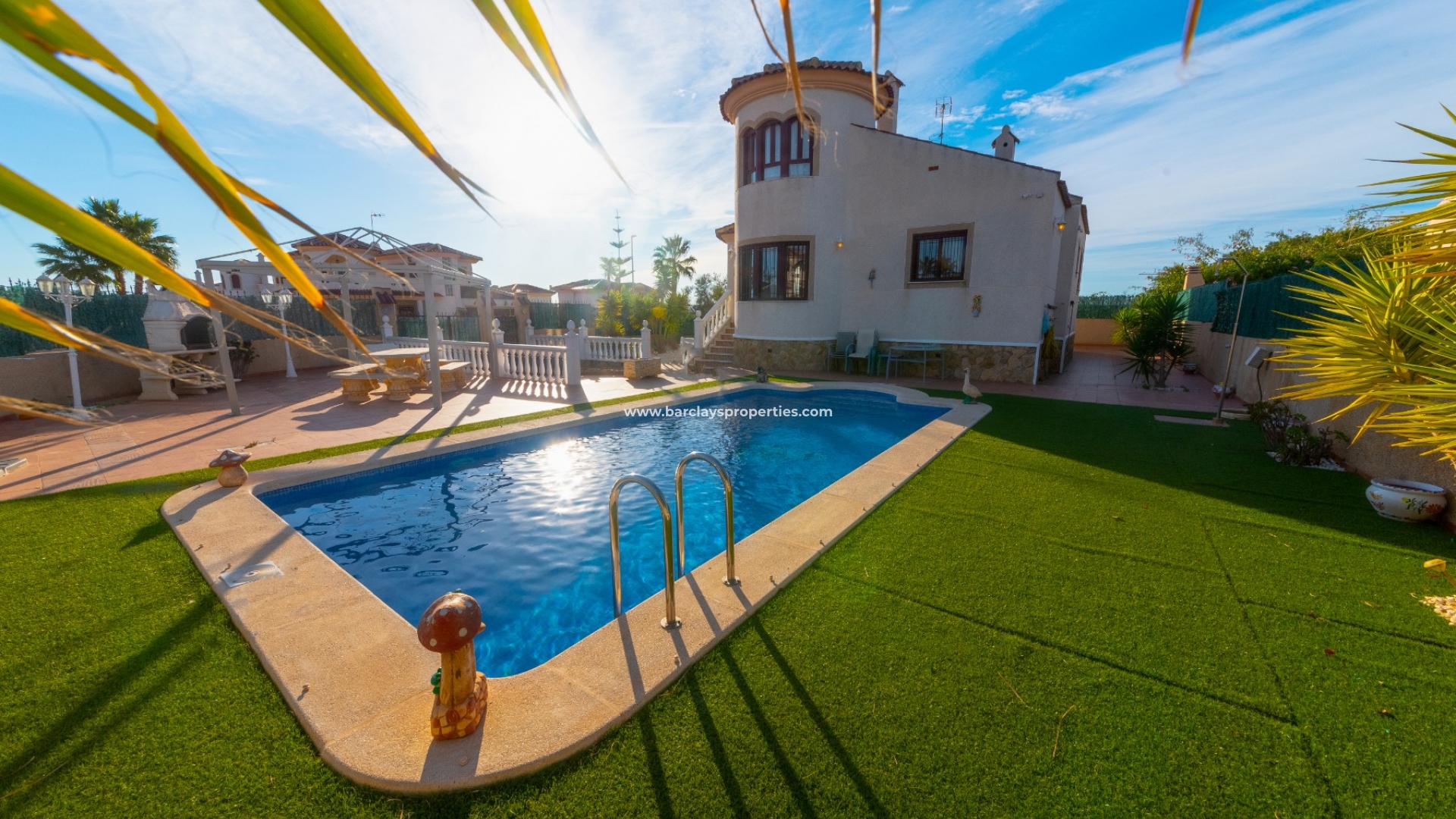 Fristaende Villa  - Resale - Urb. La Marina - 5014