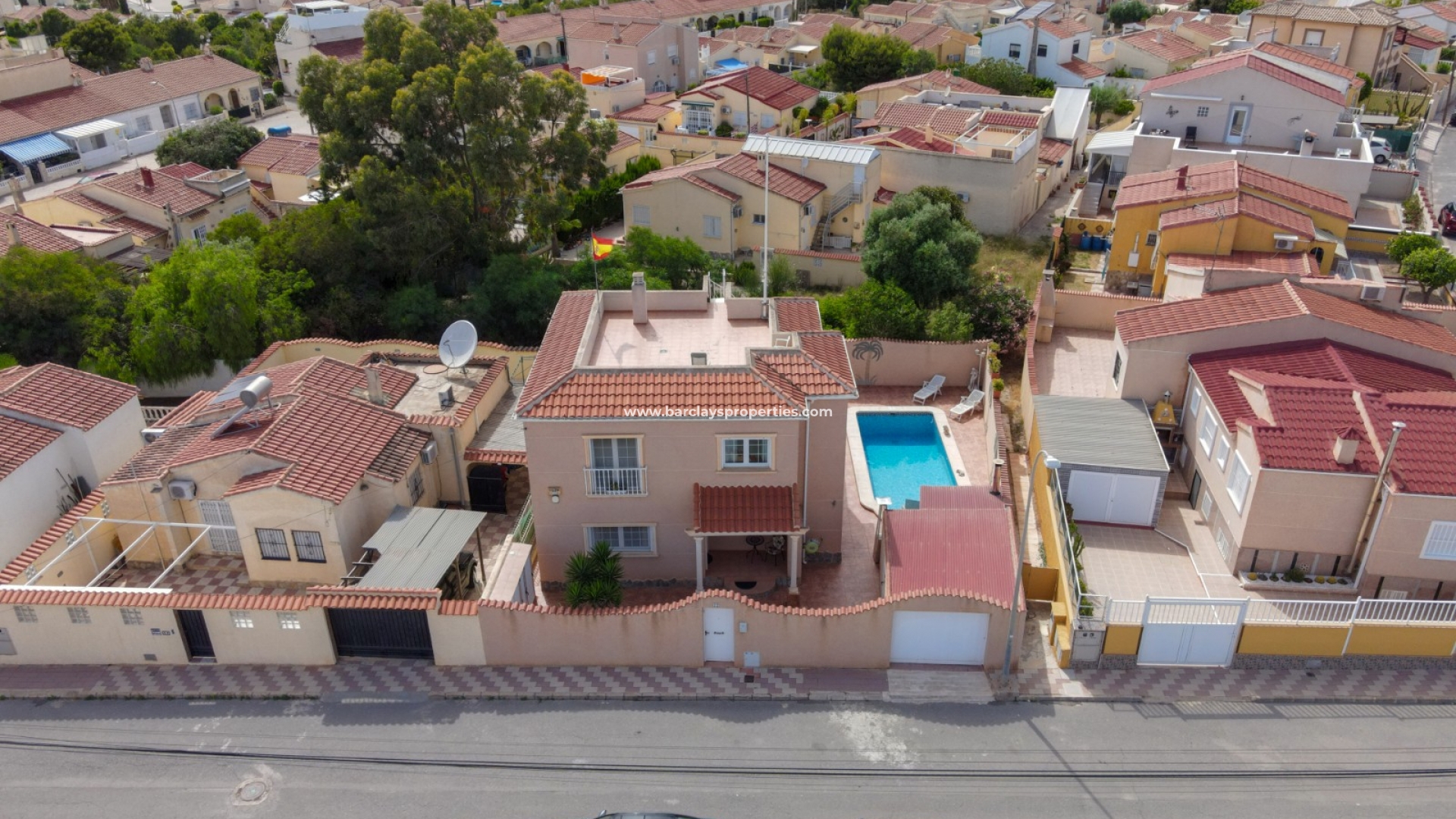 Fristaende Villa  - Resale - Urb. La Marina - 5148