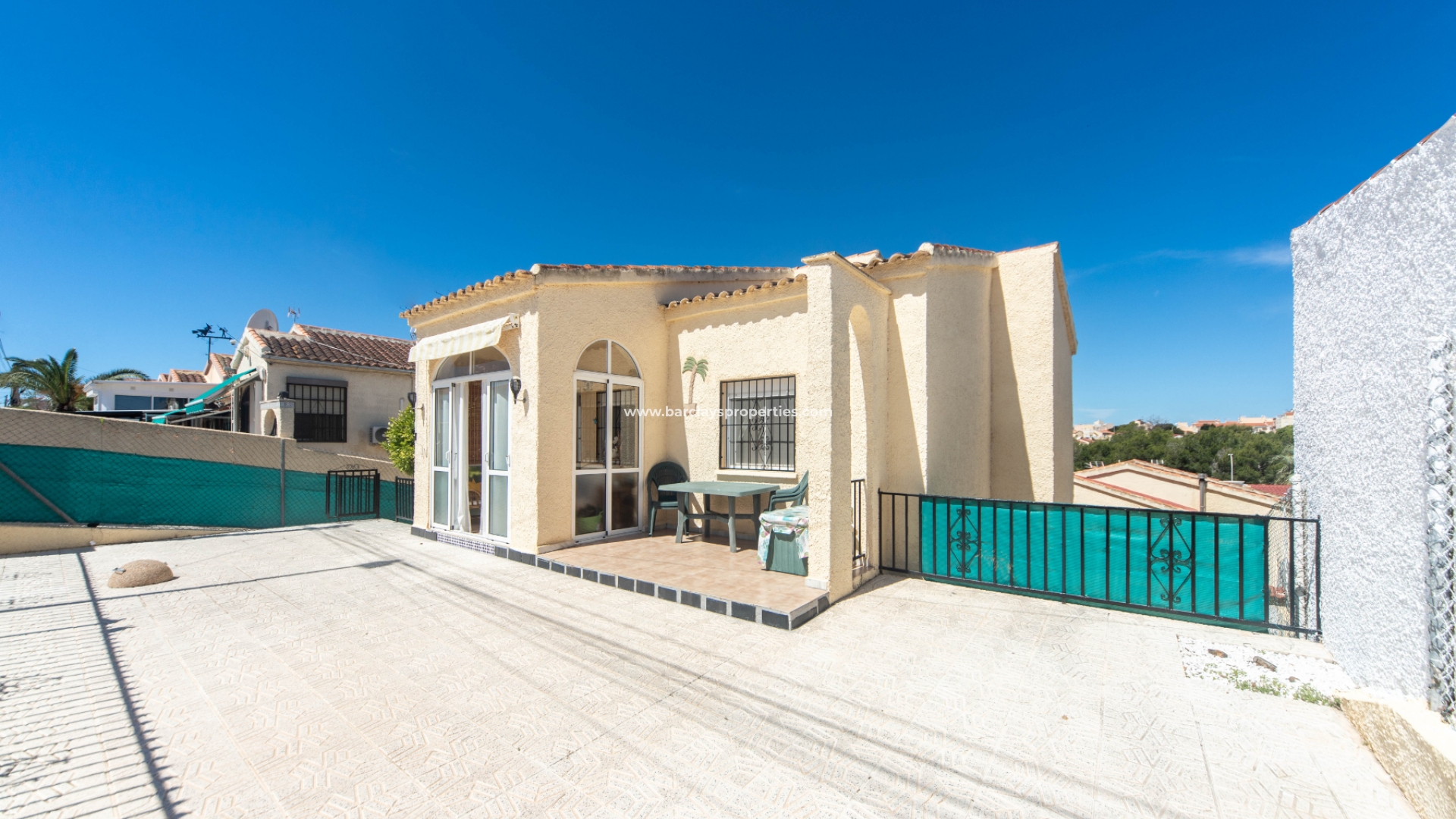 Fristaende Villa  - Resale - Urb. La Marina - 5430