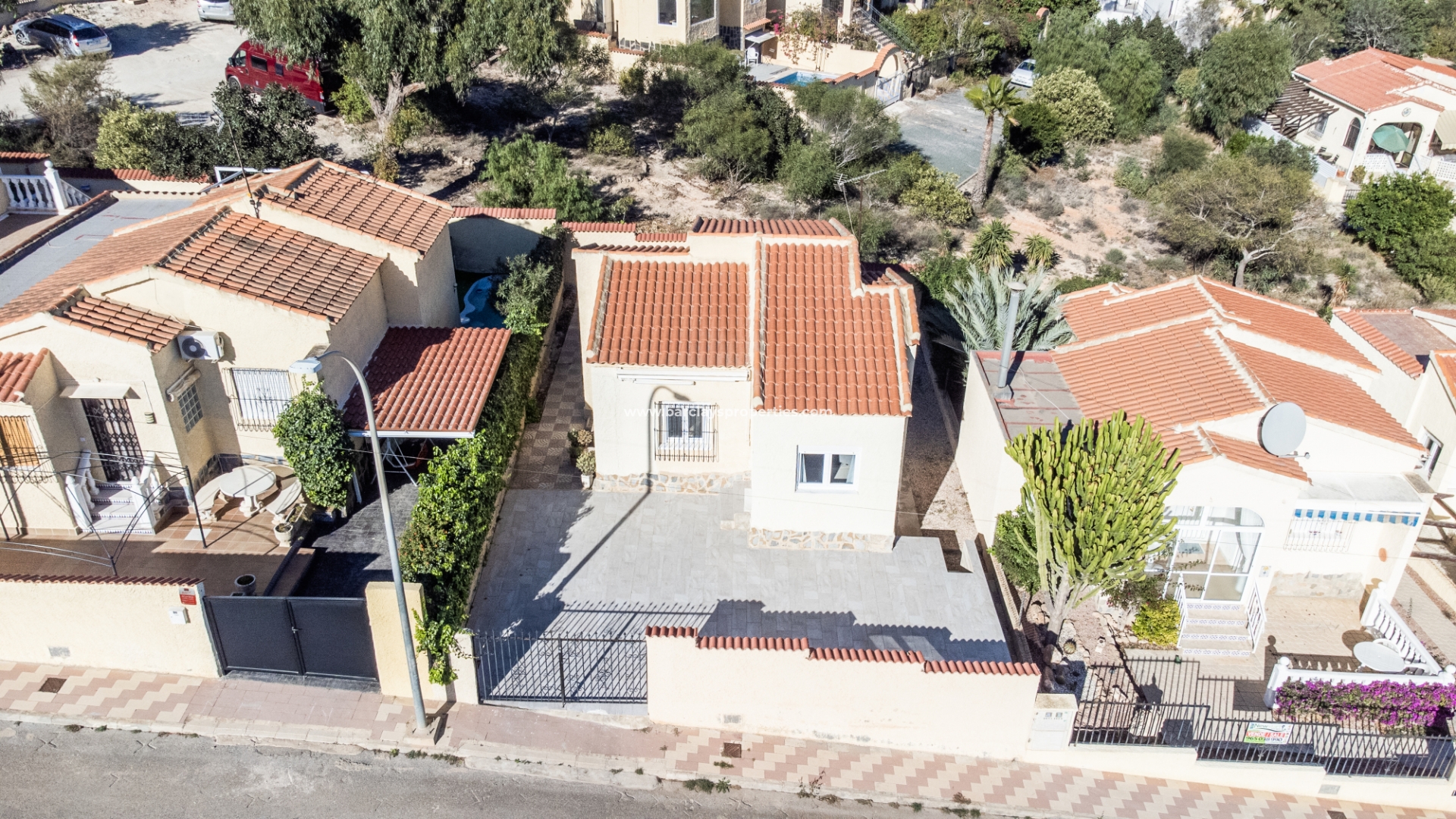 Fristaende Villa  - Resale - Urb. La Marina - 5559