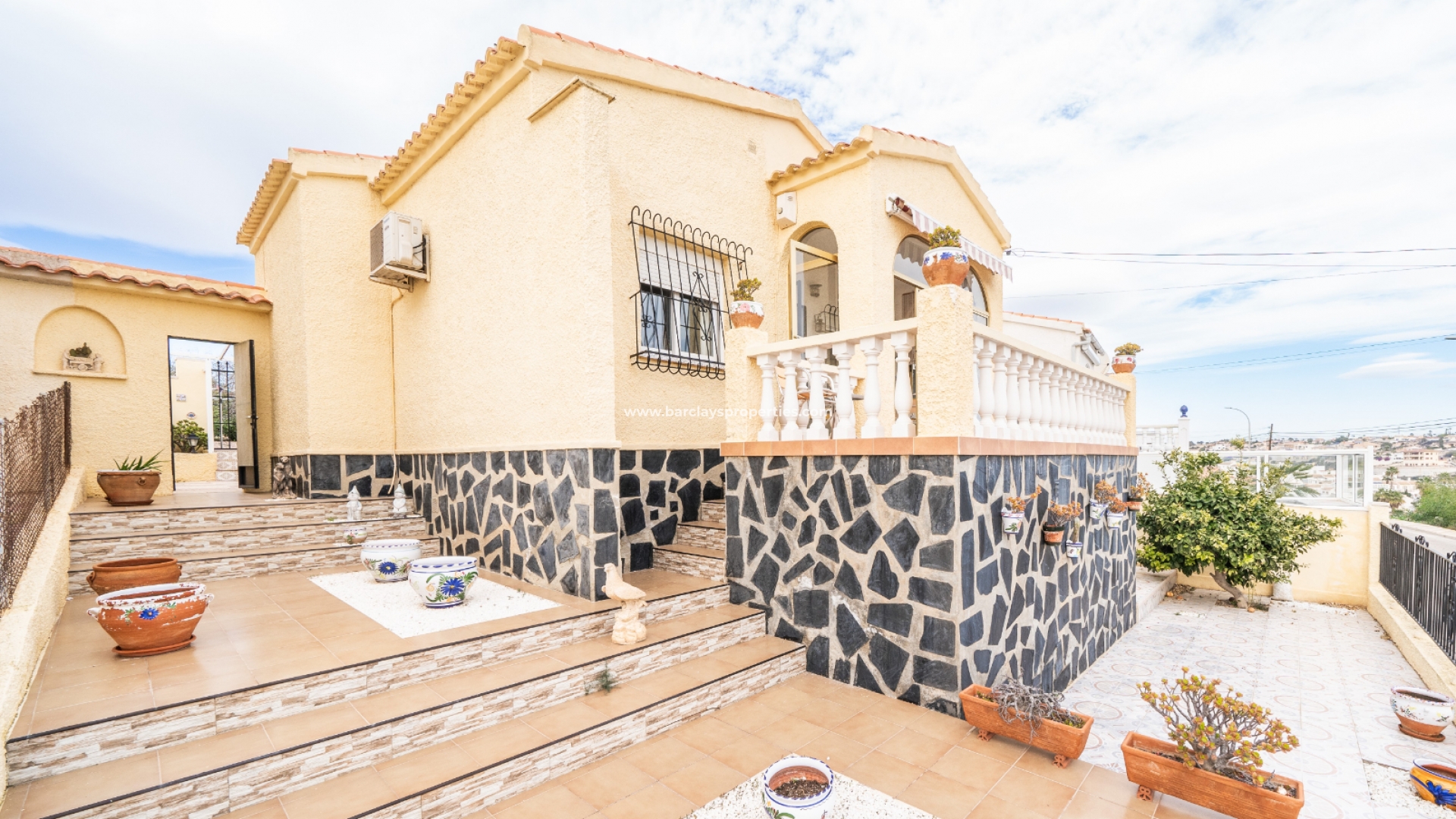 Fristaende Villa  - Resale - Urb. La Marina - 5838