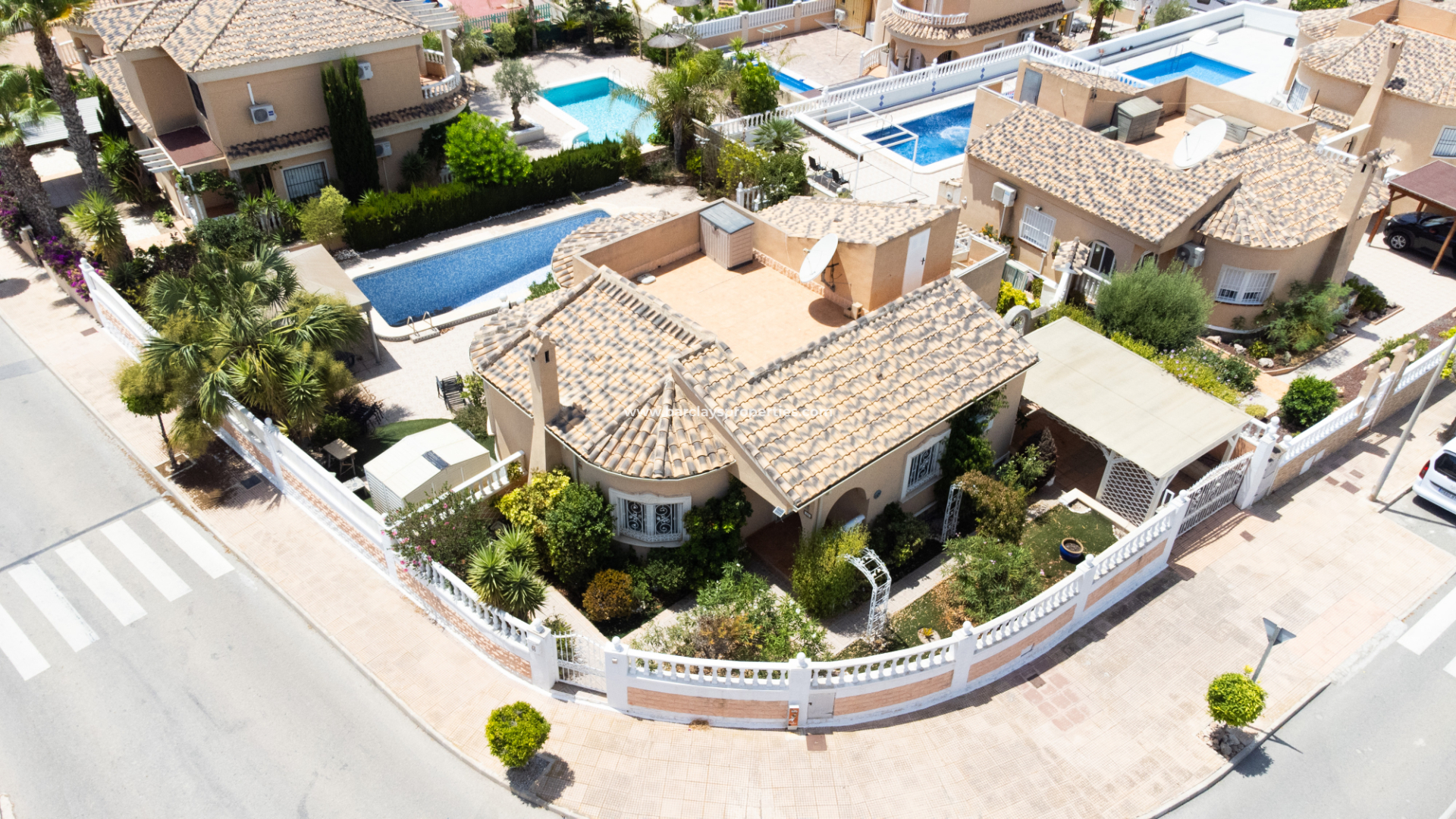 Fristaende Villa  - Resale - Urb. La Marina - 6009