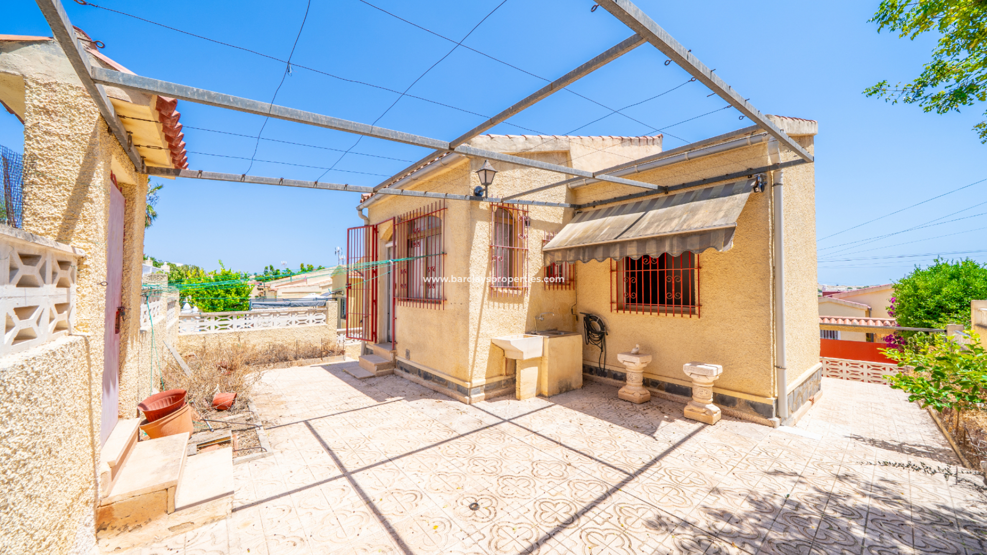 Fristaende Villa  - Resale - Urb. La Marina - 6205