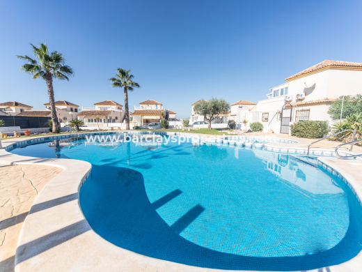 Fristaende Villa  · Resale · Urb. La Marina · Urb. La Marina