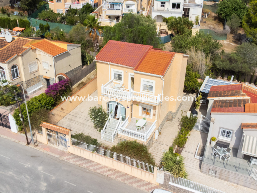 Fristaende Villa  · Resale · Urb. La Marina · Urb. La Marina