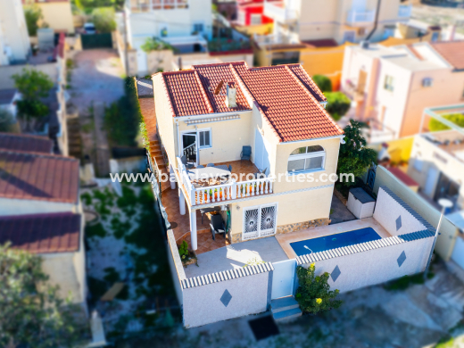 Fristaende Villa  · Resale · Urb. La Marina · Urb. La Marina