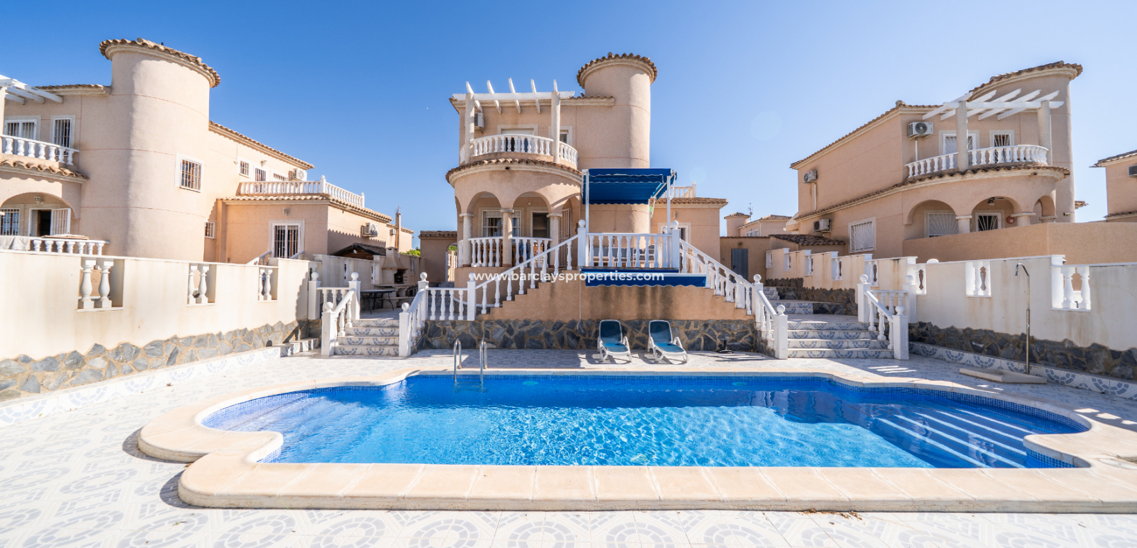 Fristående villa till salu i Costa Blanca