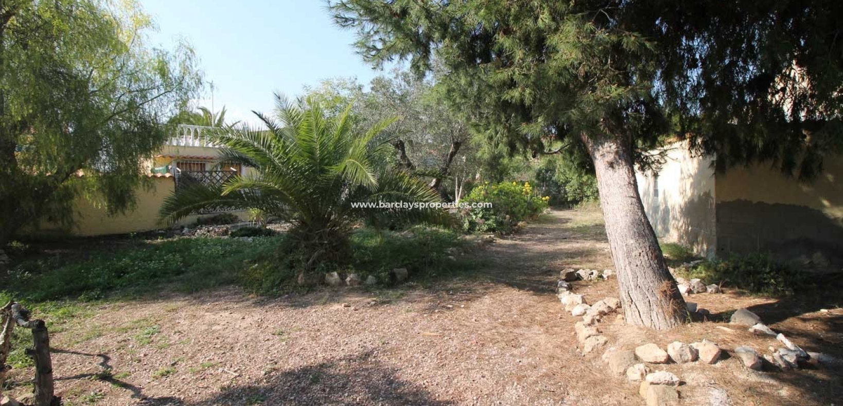 Green Area - South Facing Property For Sale In La Marina