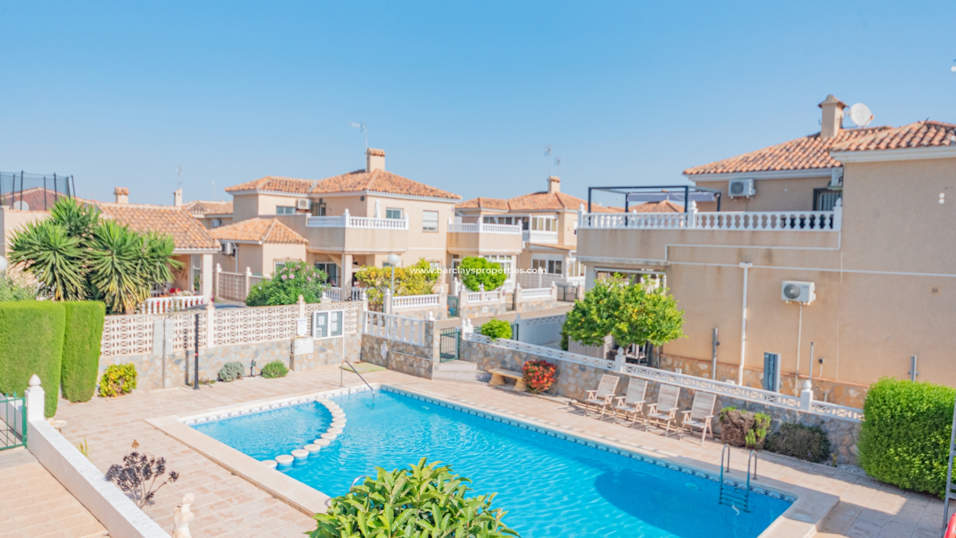  Halb Freistehend - Resale - Urb. La Marina - 5636