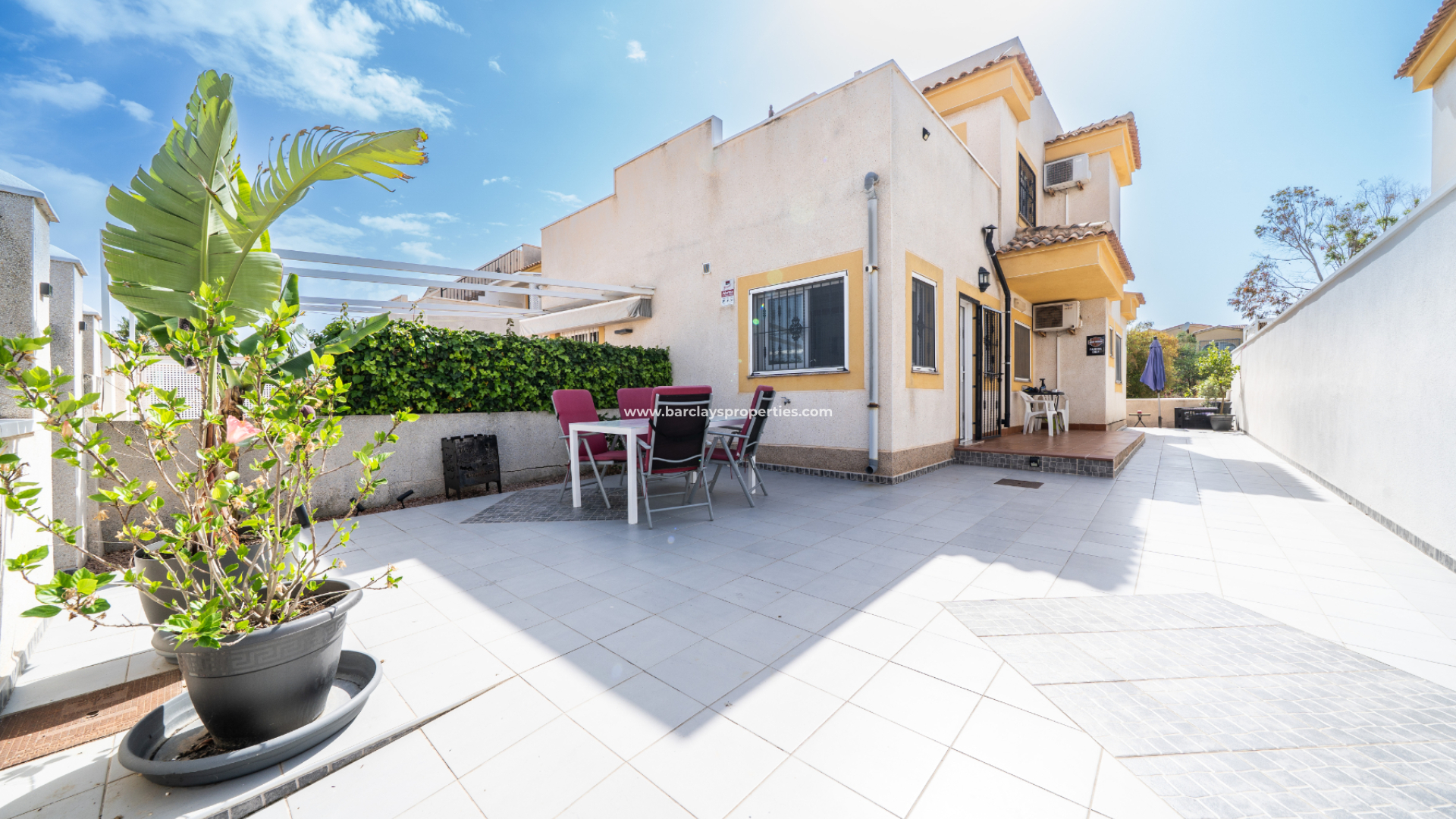 Halb Freistehend - Resale - Urb. La Marina - 5985