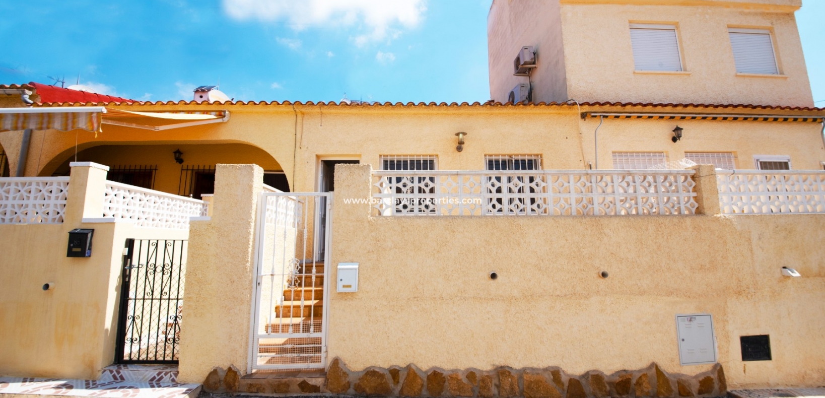 House - South Facing Terraced House For Sale in Alicante, Spain