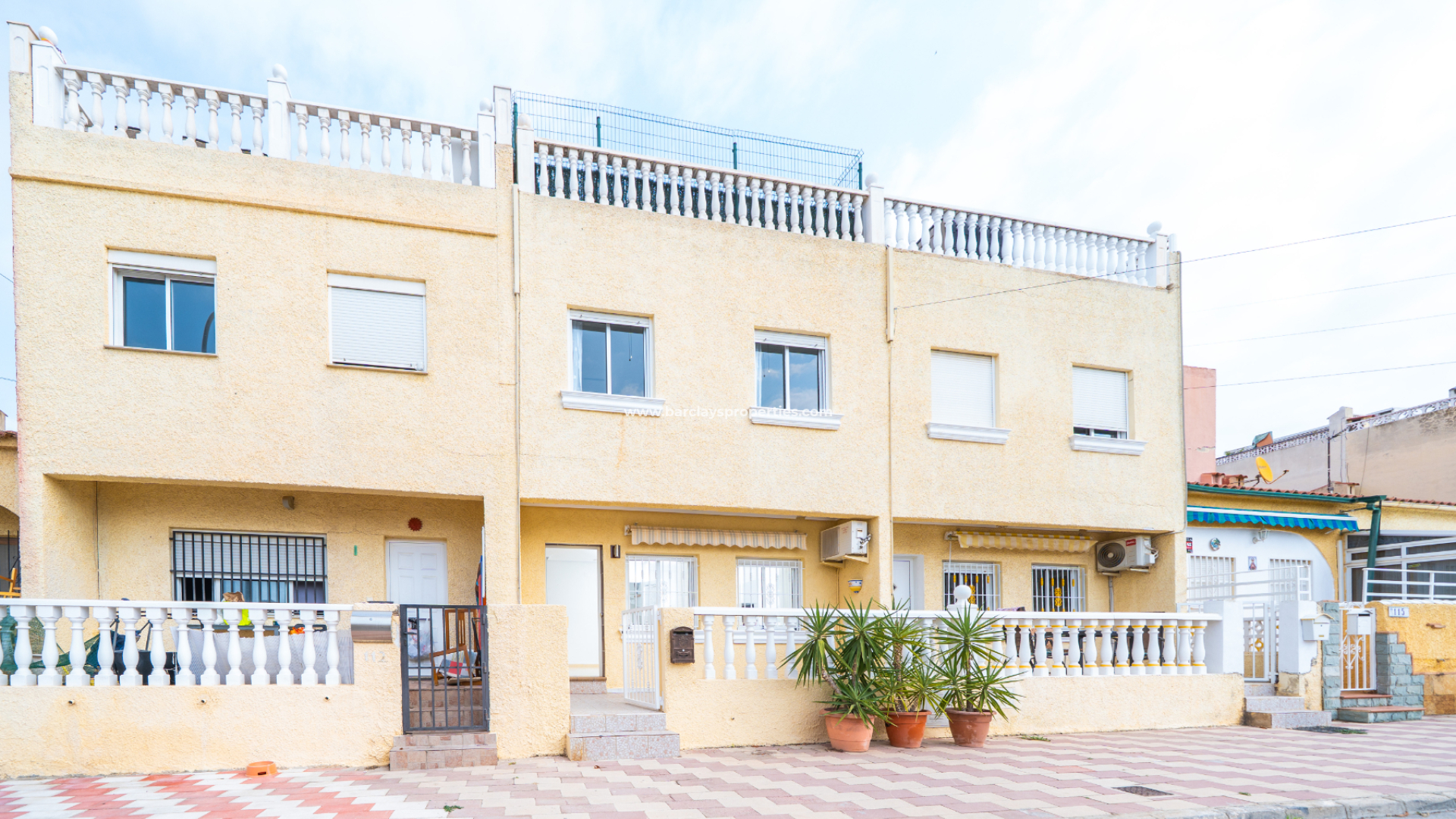 Jumelé - Revente - Urb. La Marina - 6028