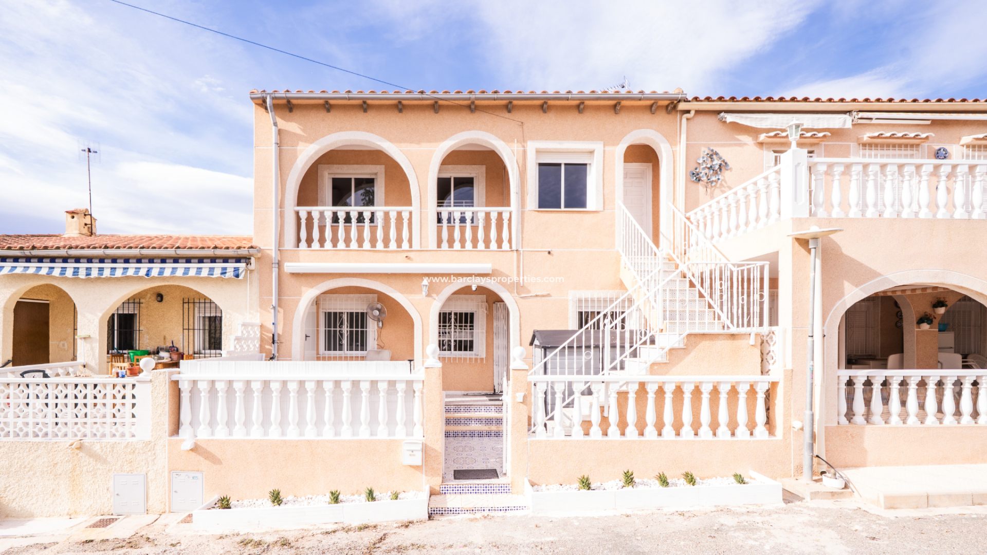 Jumelé - Revente - Urb. La Marina - 6094