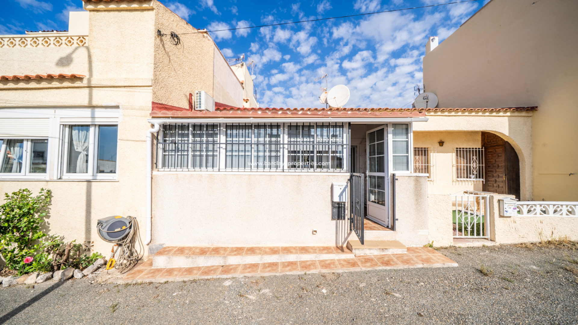 Jumelé - Revente - Urb. La Marina - 6165