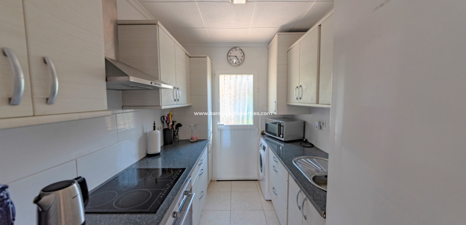 Keuken - Huis te koop in urbanisatie La Marina