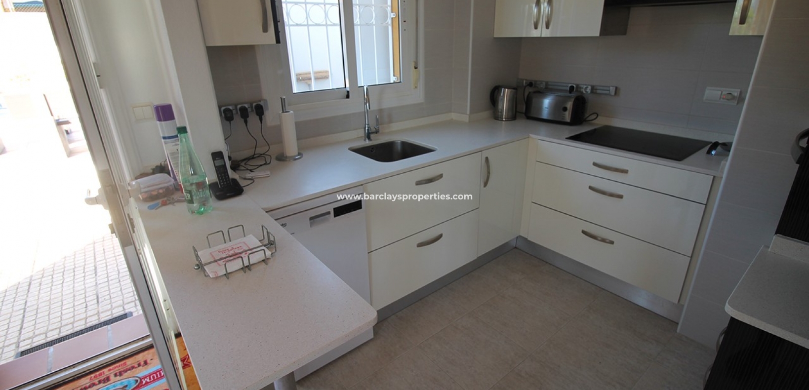 Kitchen - Detached Villa for sale in Urb. La Marina, With Pool