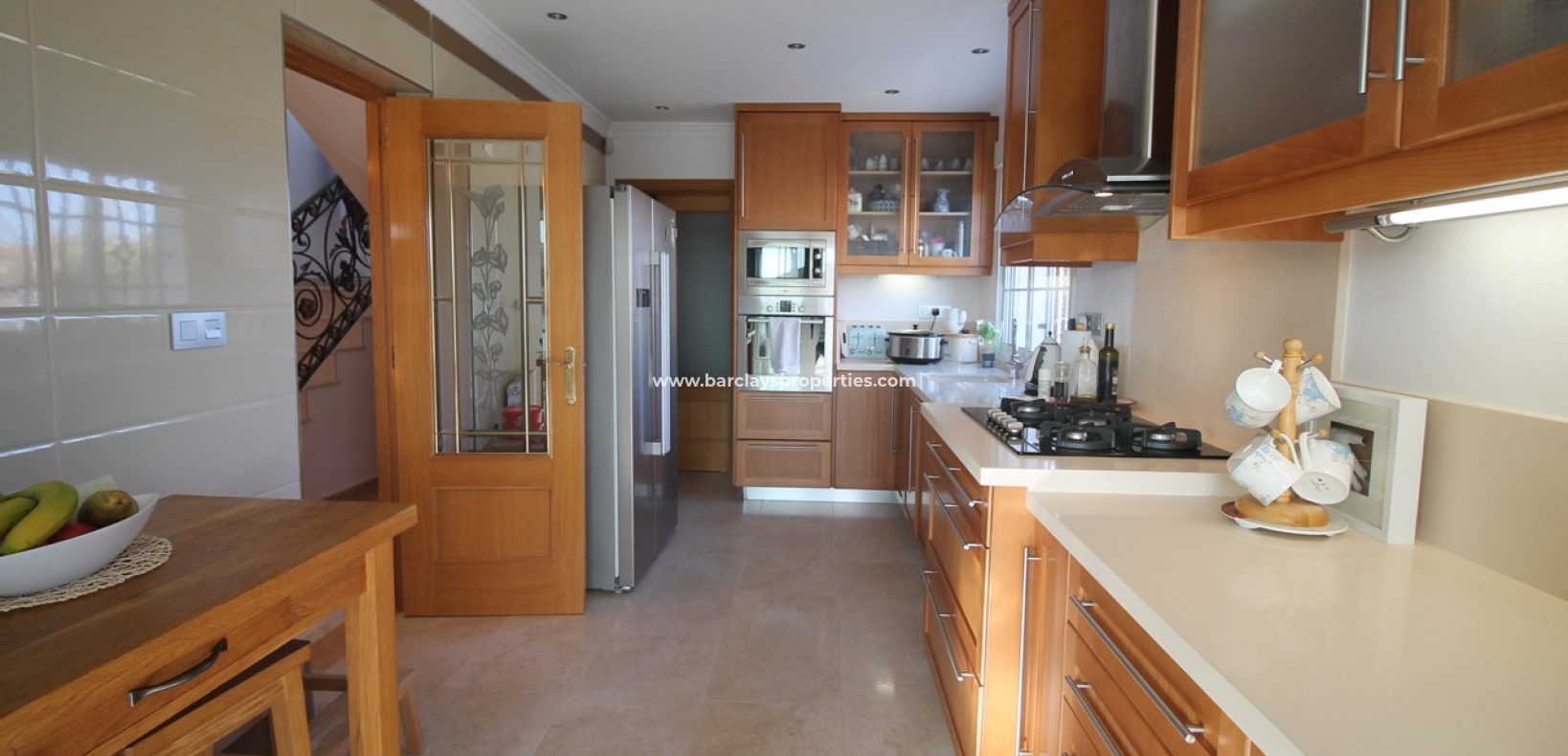 Kitchen - Large detached villa for sale in La Escuera