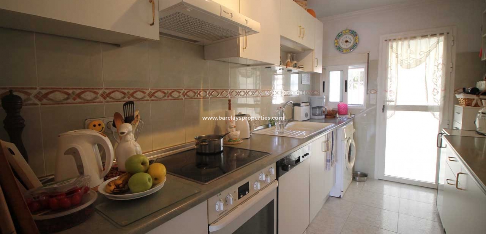 Kitchen - South Facing Property For Sale In La Marina