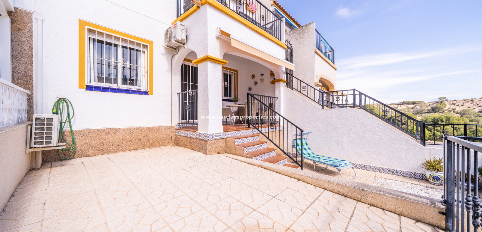 Lägenhet till salu i Costa Blanca, med två gemensamma pooler