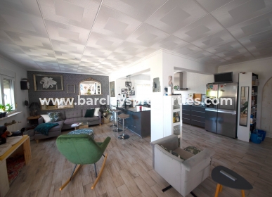 Living Room - Prestige Villa For Sale in Urbanisation La Escuera, Alicante
