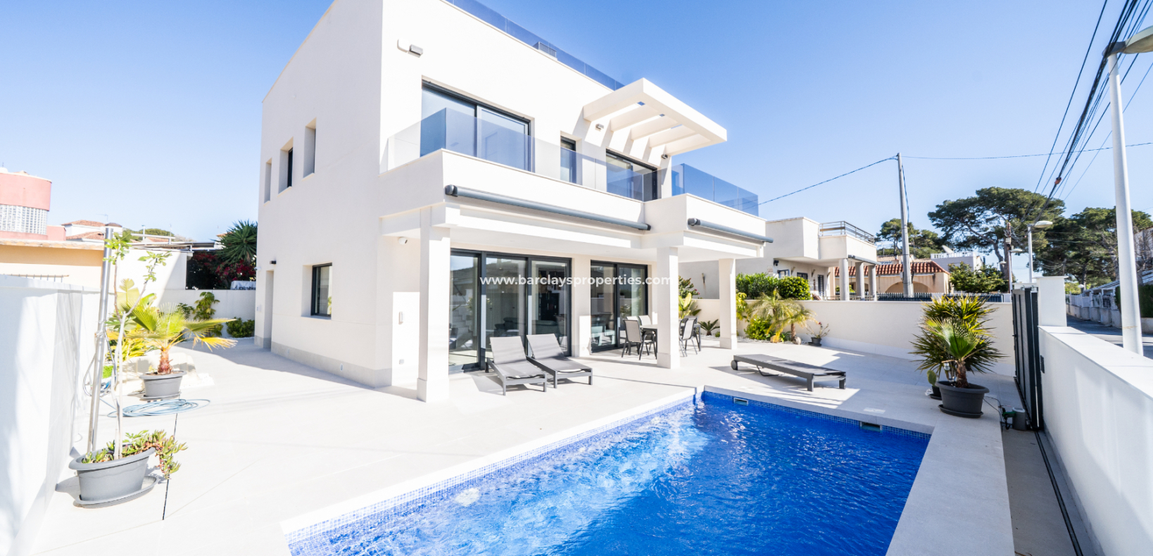 Luxe villa te koop aan de Costa Blanca