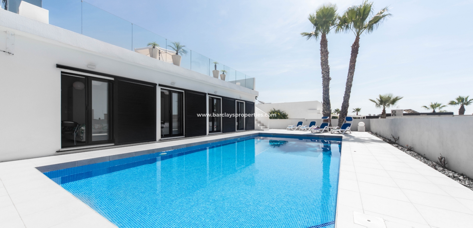 Luxe villa te koop in La Marina