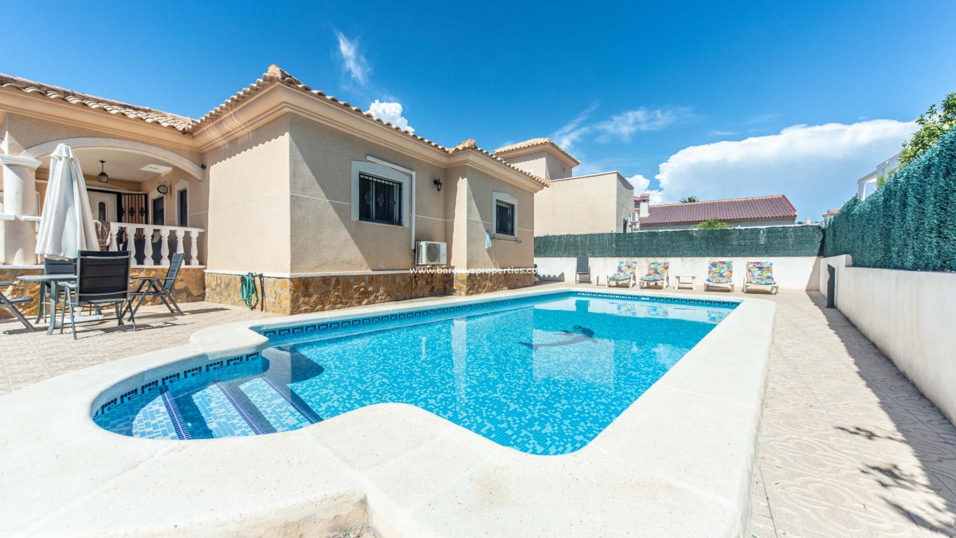 Maison Individuelle - Revente - Urb. La Marina - 5228