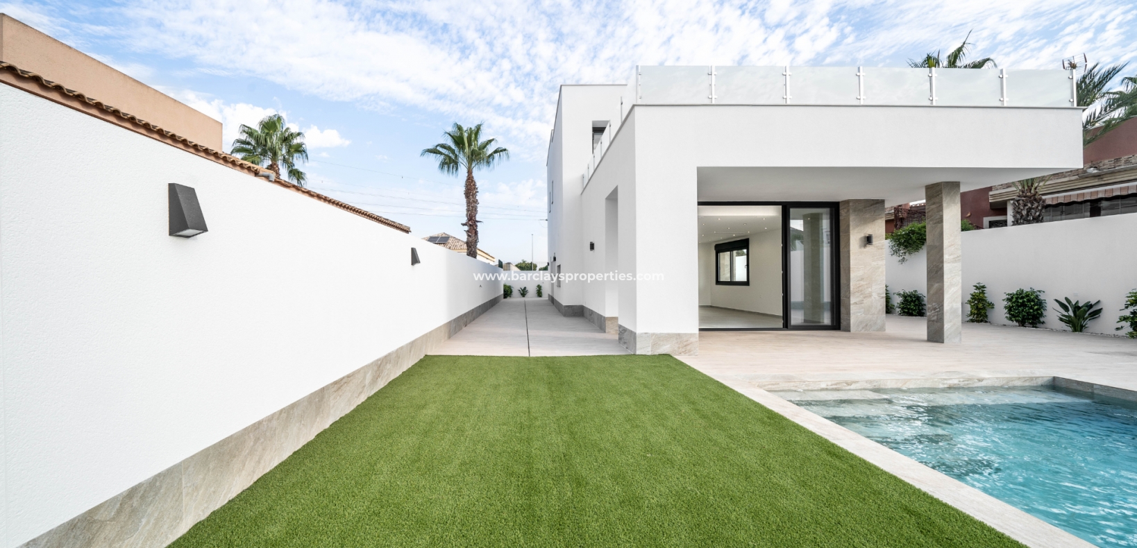 New Build - Freistendhe Villa - Urb. El Oasis - La Marina