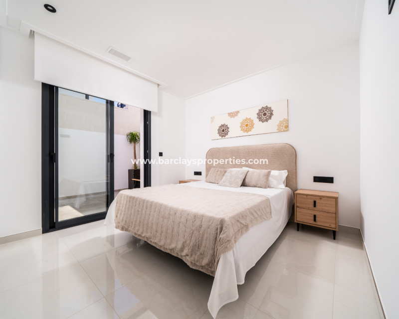 New Build - Freistendhe Villa - Urb. La Marina