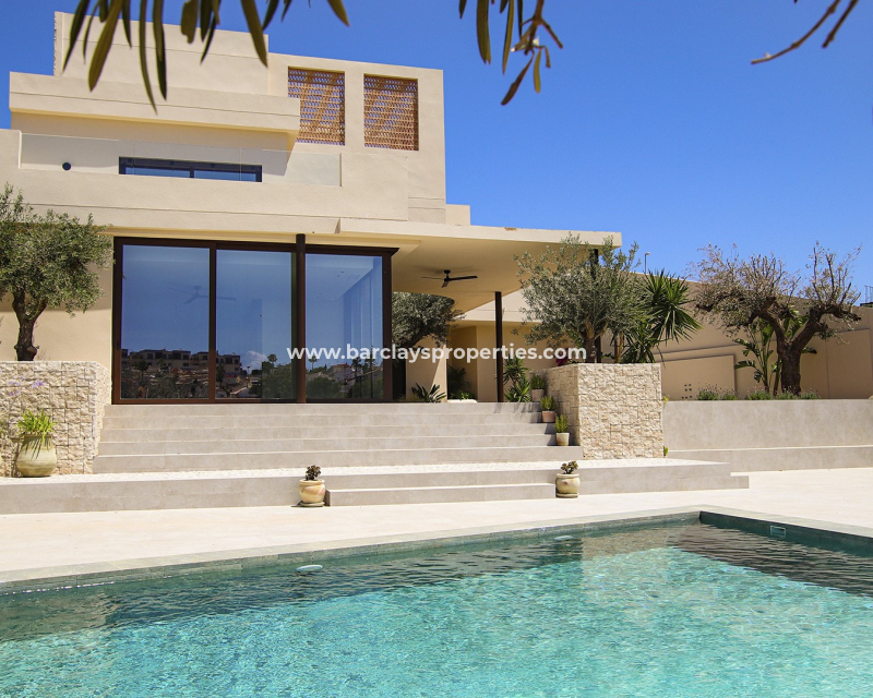 New Build - Freistendhe Villa - Urb. La Marina