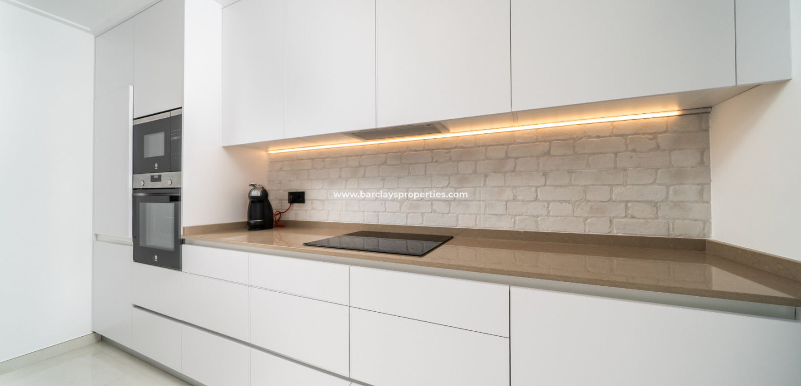 New Build - Fristaende Villa  - Urb. La Marina