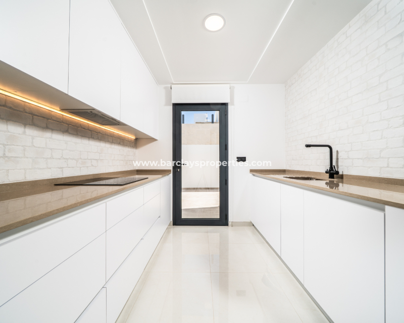 New Build - Fristaende Villa  - Urb. La Marina