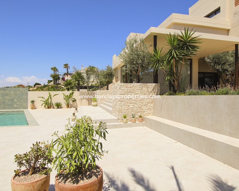 New Build - Fristaende Villa  - Urb. La Marina